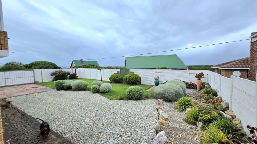 4 Bedroom Property for Sale in Kleinbaai Western Cape